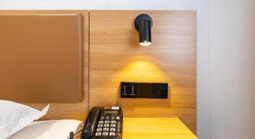 Greentree Express Baoshan District Youyi Road Metro Station 3* Shanghai